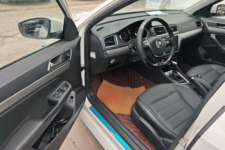 Used Volkswagen Lavida 2017 230TSI DSG Comfort Edition Driver Seat