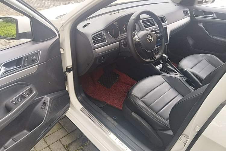 Used Volkswagen Lavida 2017 1.6L Automatic Comfort Edition Driver Seat