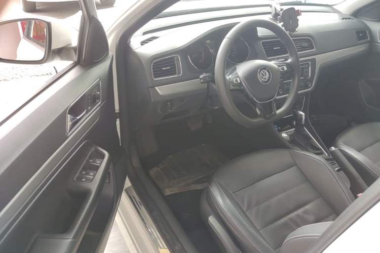 Used Volkswagen Lavida 2017 1.6L Automatic Comfort Edition Driver Seat