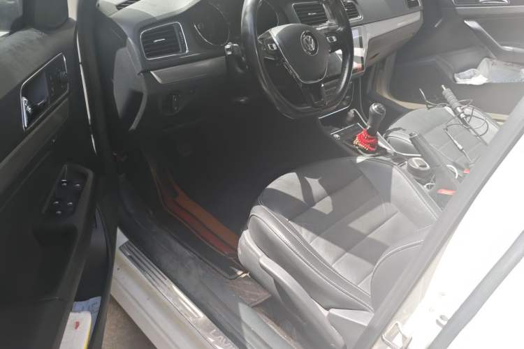 Used Volkswagen Lavida 2017 1.6L Manual Comfort Edition Driver Seat