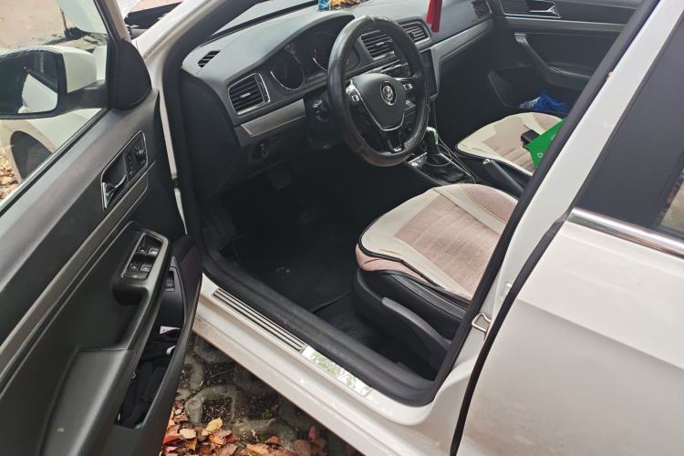 Used Volkswagen Lavida 2017 1.6L Automatic Comfort Edition Driver Seat