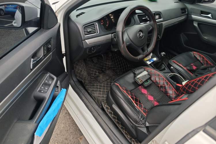 Used Volkswagen Lavida 2017 1.6L Manual Fashion Edition Driver Seat