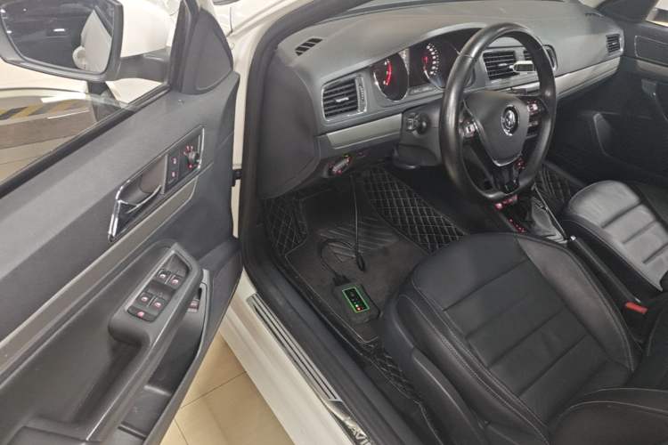 Used Volkswagen Lavida 2017 230TSI DSG Comfort Edition Driver Seat