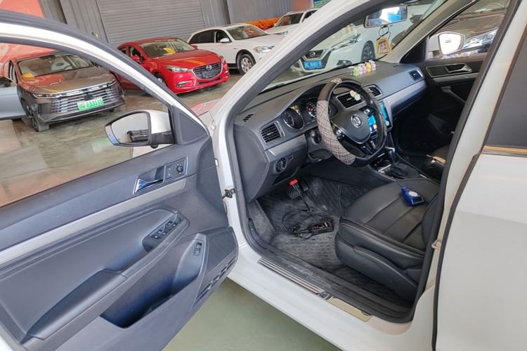 Used Volkswagen Lavida 2017 230TSI DSG Comfort Edition Driver Seat