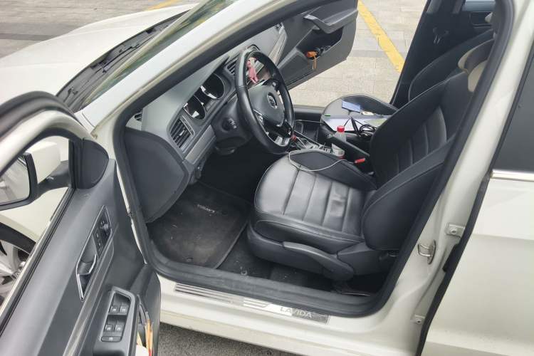 Used Volkswagen Lavida 2017 1.6L Automatic Comfort Edition Driver Seat