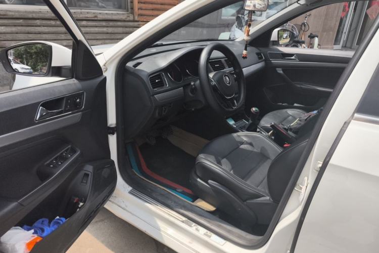 Used Volkswagen Lavida 2017 1.6L Manual Comfort Edition Driver Seat