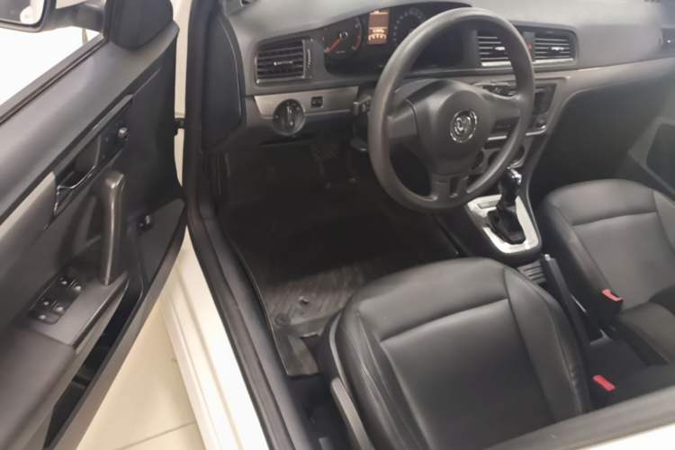 Used Volkswagen Lavida 2017 1.6L Automatic Comfort Edition Driver Seat