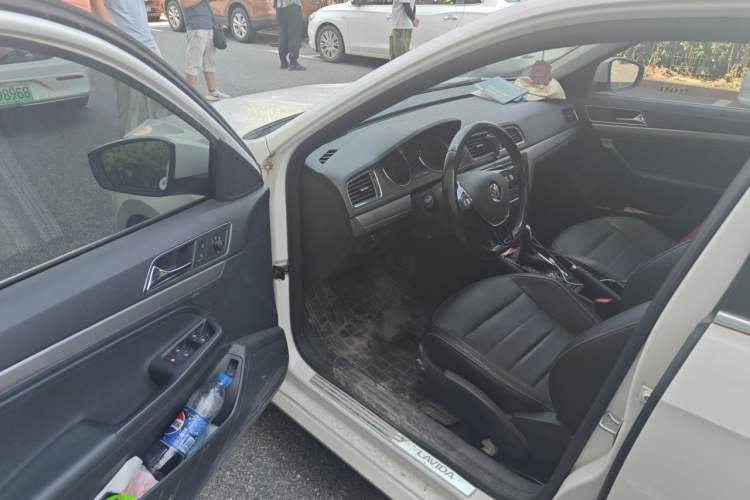 Used Volkswagen Lavida 2017 1.6L Automatic Comfort Edition Driver Seat