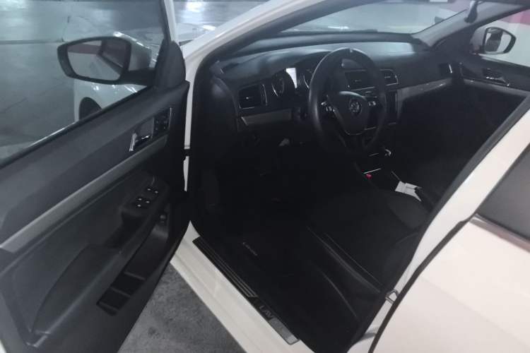 Used Volkswagen Lavida 2017 230TSI DSG Comfort Edition Driver Seat