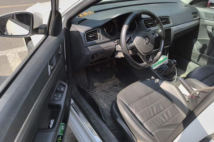 Used Volkswagen Lavida 2017 1.6L Manual Comfort Edition Driver Seat