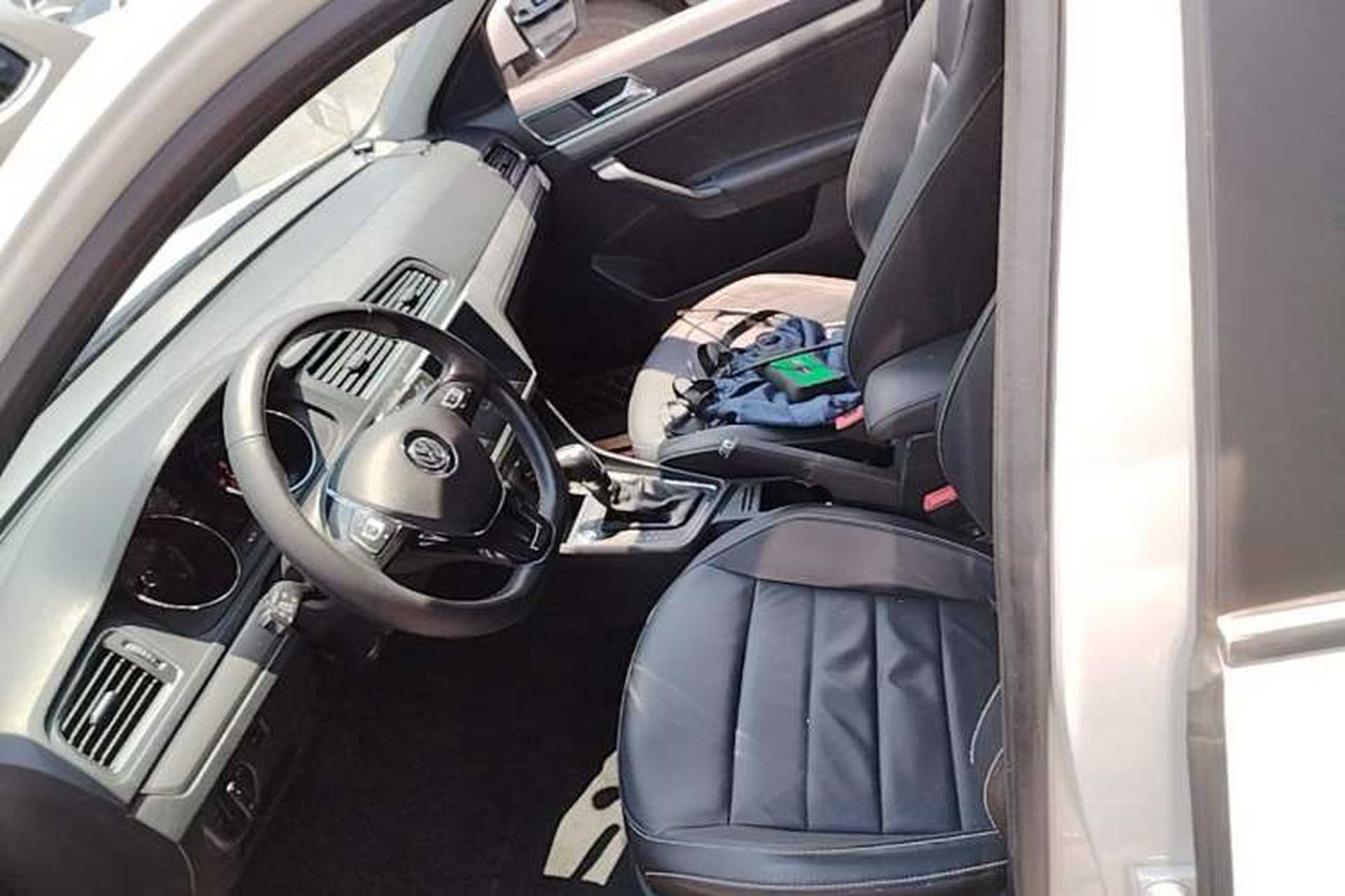 Used Volkswagen Lavida 2017 1.6L Automatic Comfort Edition Driver Seat