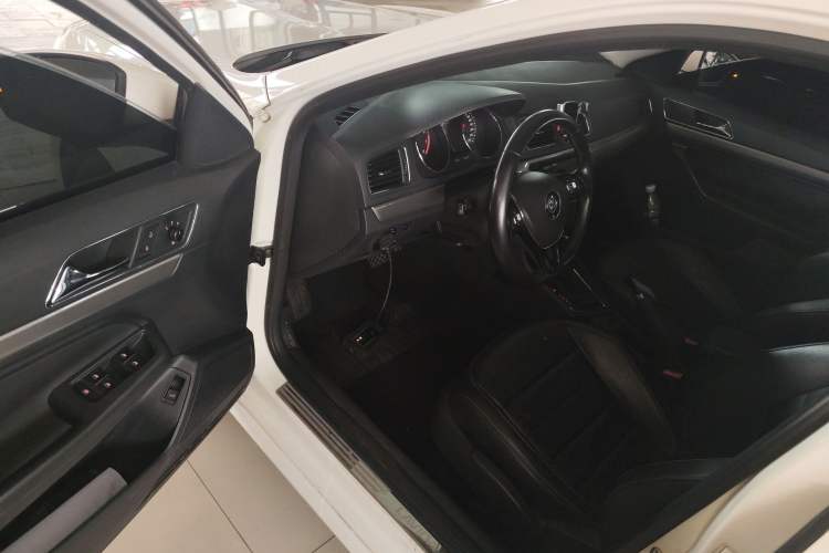Used Volkswagen Lavida 2017 230TSI DSG Comfort Edition Driver Seat