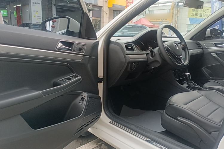 Used Volkswagen Lavida 2017 1.6L Automatic Comfort Edition Driver Seat