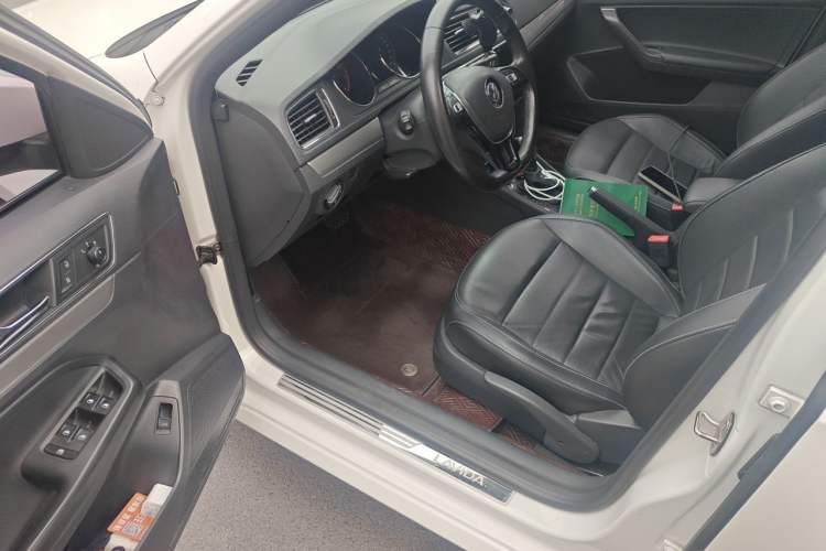Used Volkswagen Lavida 2017 1.6L Automatic Comfort Edition Driver Seat