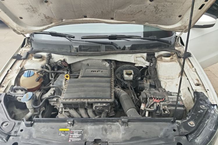Used Volkswagen Lavida 2017 1.6L Automatic Fashion Edition Engine Bay