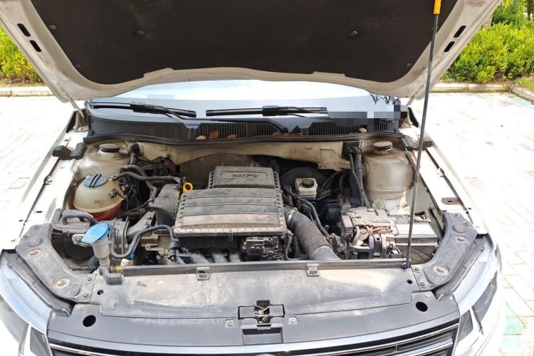 Used Volkswagen Lavida 2017 1.6L Automatic Comfort Edition Engine Bay