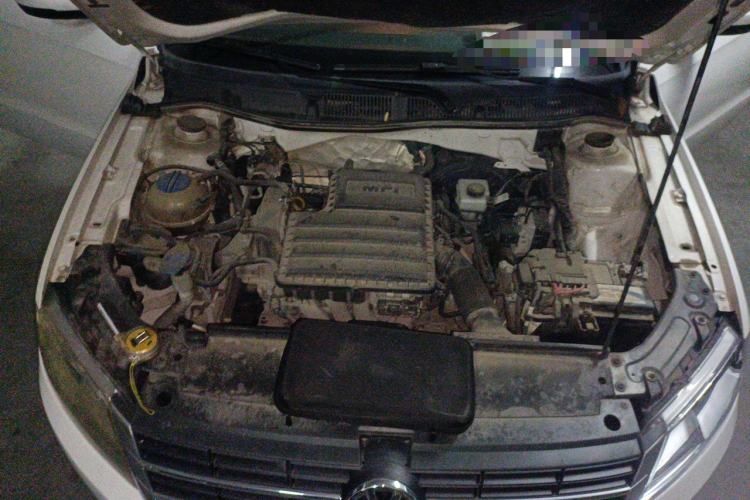 Used Volkswagen Lavida 2017 1.6L Automatic Fashion Edition Engine Bay