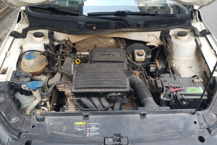 Used Volkswagen Lavida 2017 1.6L Automatic Fashion Edition Engine Bay