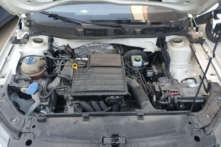 Used Volkswagen Lavida 2017 1.6L Automatic Comfort Edition Engine Bay