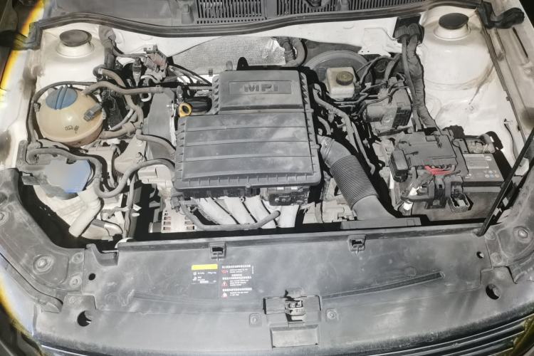 Used Volkswagen Lavida 2017 1.6L Automatic Fashion Edition Engine Bay