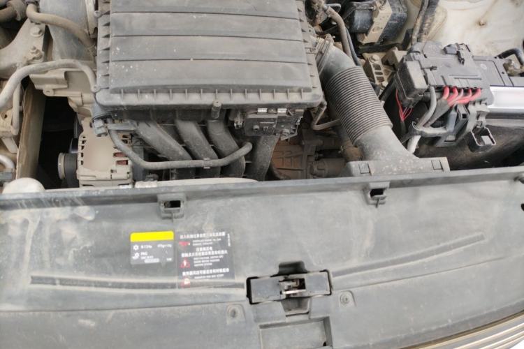 Used Volkswagen Lavida 2017 1.6L Automatic Fashion Edition Engine Bay
