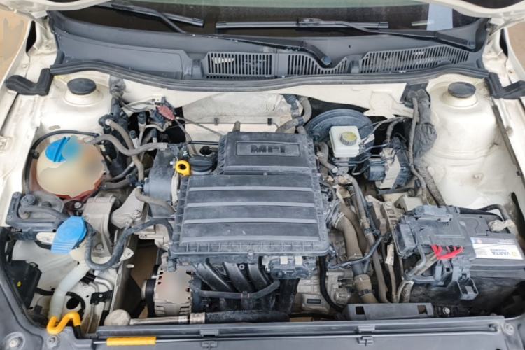 Used Volkswagen Lavida 2017 1.6L Automatic Comfort Edition Engine Bay