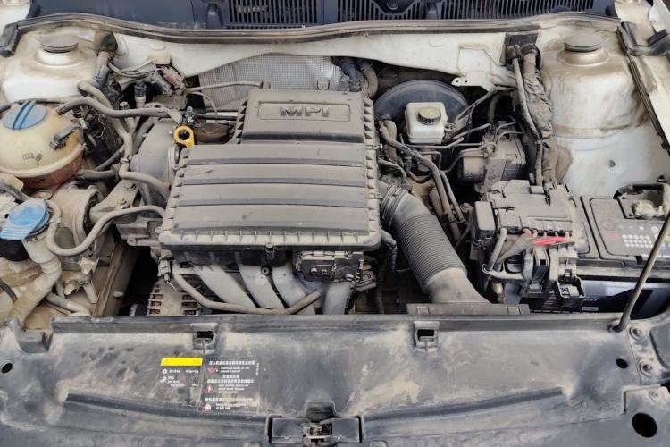 Used Volkswagen Lavida 2017 1.6L Automatic Fashion Edition Engine Bay