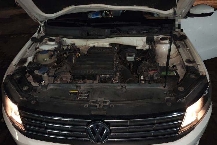 Used Volkswagen Lavida 2017 1.6L Manual Comfort Edition Engine Bay
