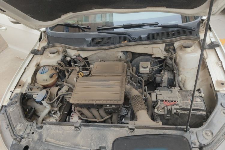 Used Volkswagen Lavida 2017 1.6L Manual Comfort Edition Engine Bay