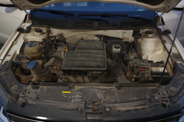 Used Volkswagen Lavida 2017 1.6L Automatic Fashion Edition Engine Bay