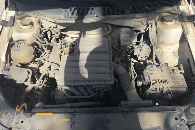 Used Volkswagen Lavida 2017 1.6L Automatic Fashion Edition Engine Bay