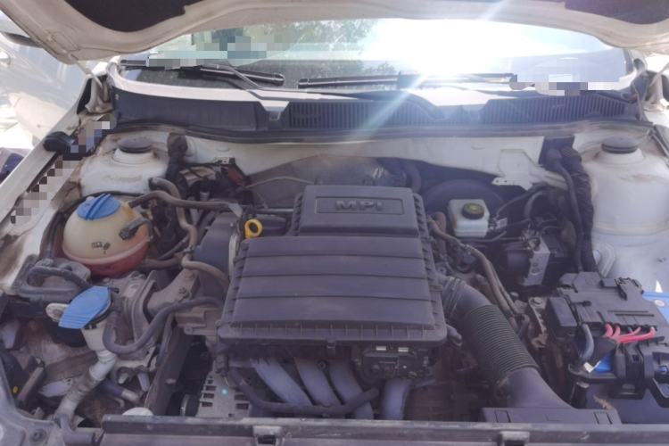Used Volkswagen Lavida 2017 1.6L Automatic Fashion Edition Engine Bay