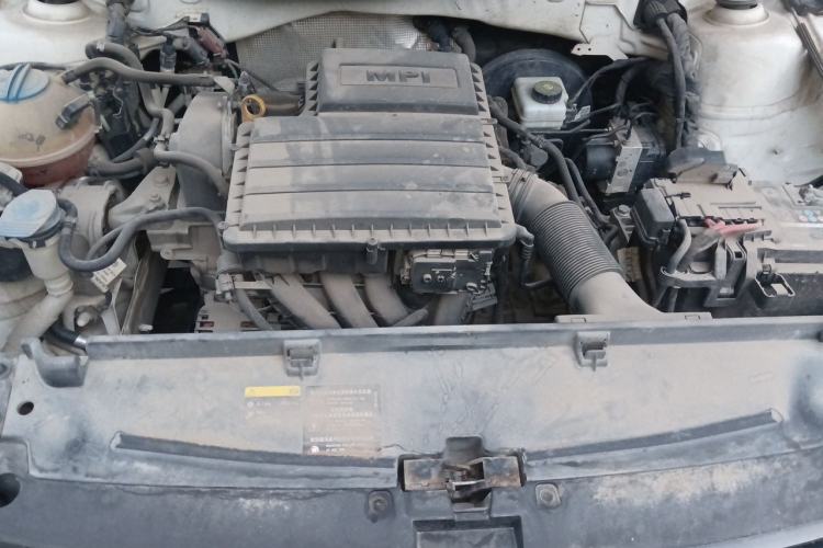 Used Volkswagen Lavida 2017 1.6L Automatic Comfort Edition Engine Bay