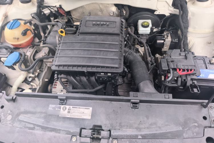 Used Volkswagen Lavida 2017 1.6L Automatic Fashion Edition Engine Bay