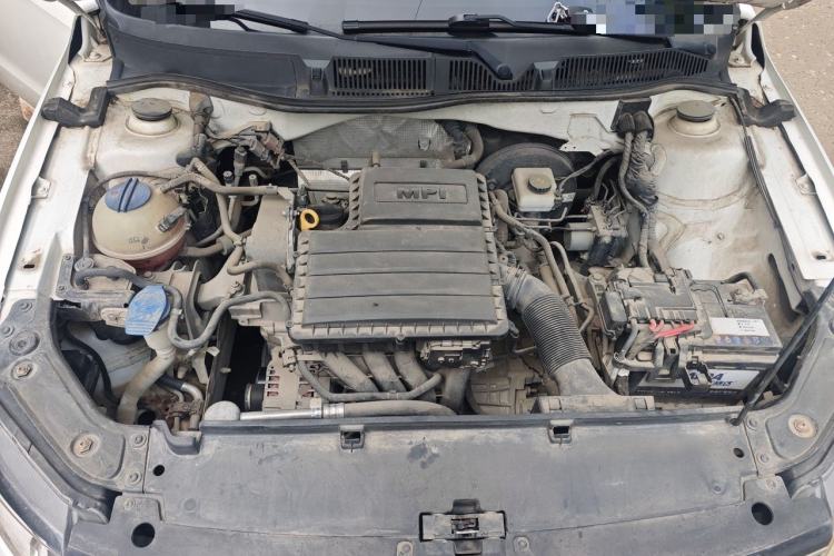 Used Volkswagen Lavida 2017 1.6L Automatic Fashion Edition Engine Bay