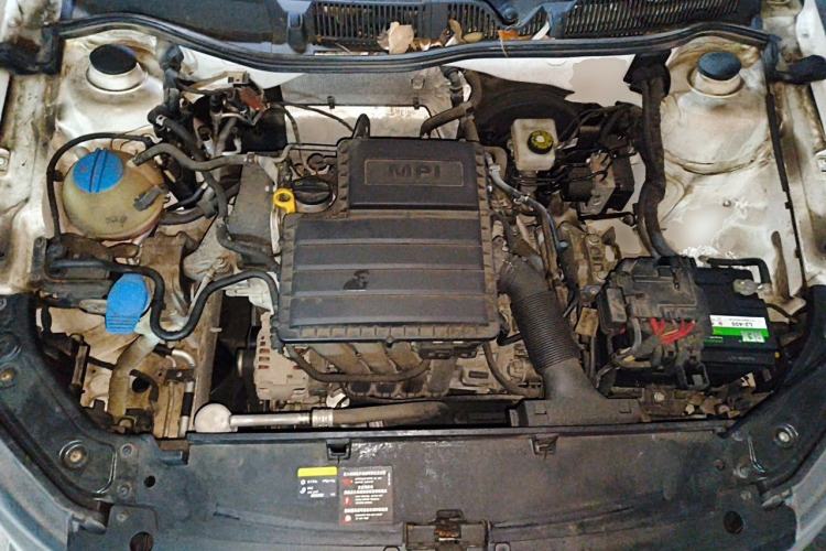 Used Volkswagen Lavida 2017 1.6L Automatic Fashion Edition Engine Bay
