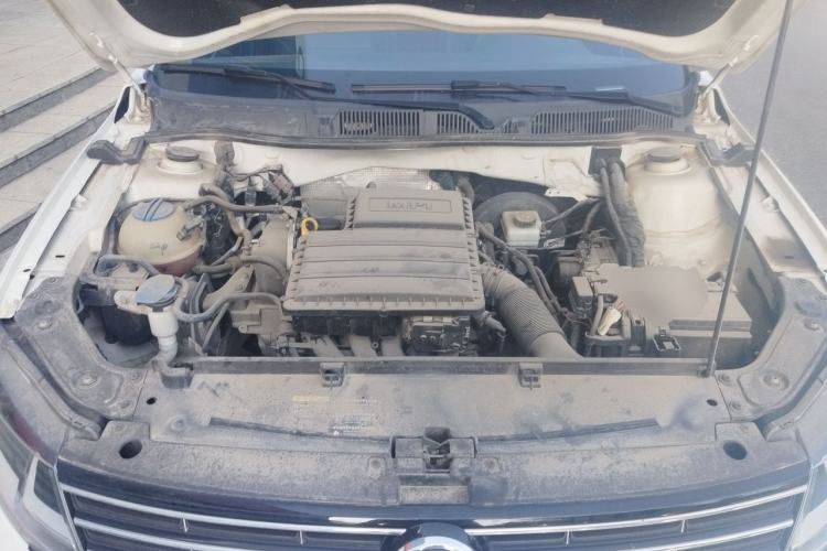 Used Volkswagen Lavida 2017 1.6L Automatic Comfort Edition Engine Bay
