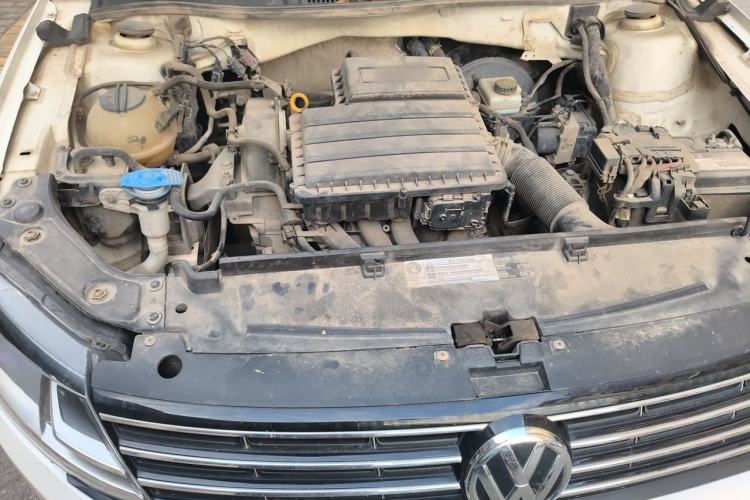 Used Volkswagen Lavida 2017 1.6L Automatic Comfort Edition Engine Bay