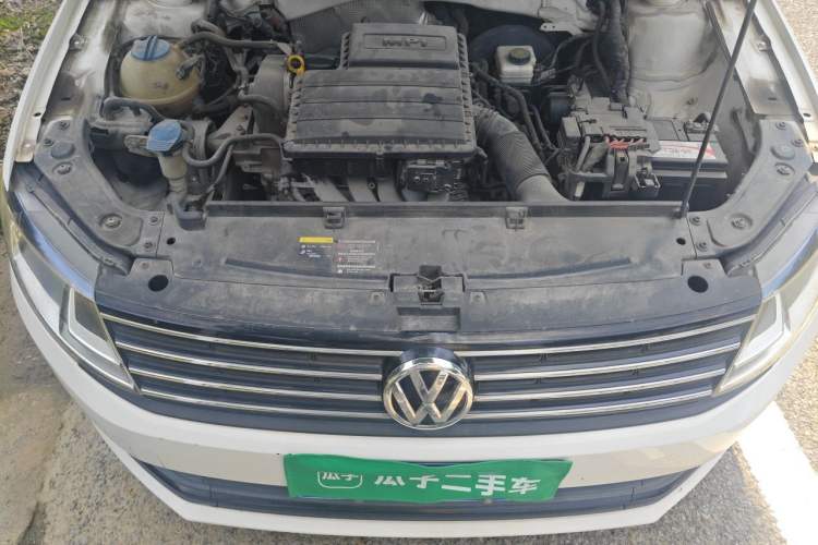 Used Volkswagen Lavida 2017 1.6L Automatic Fashion Edition Engine Bay