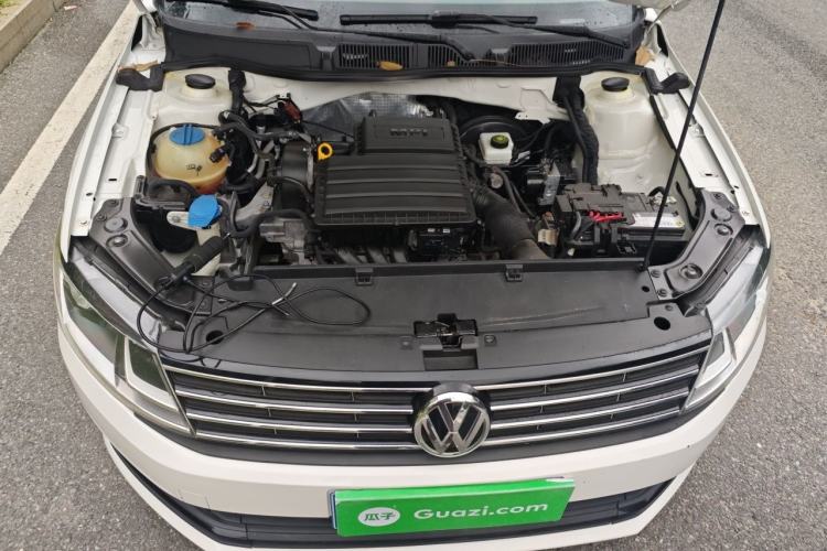Used Volkswagen Lavida 2017 1.6L Automatic Fashion Edition Engine Bay
