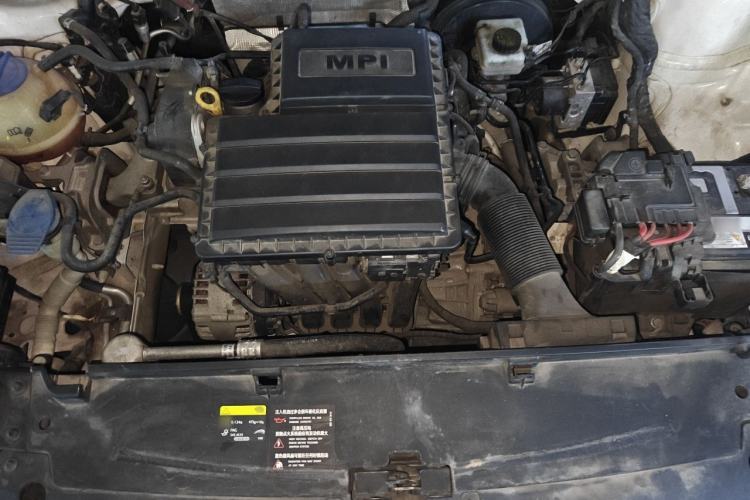 Used Volkswagen Lavida 2017 1.6L Automatic Comfort Edition Engine Bay