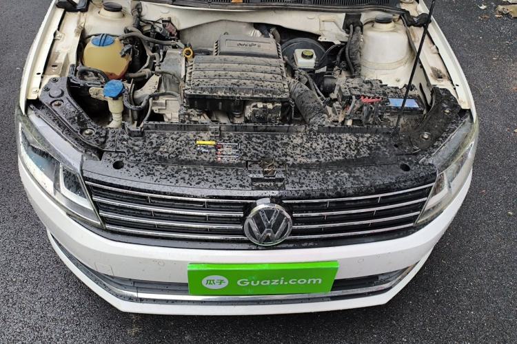 Used Volkswagen Lavida 2017 1.6L Automatic Comfort Edition Engine Bay