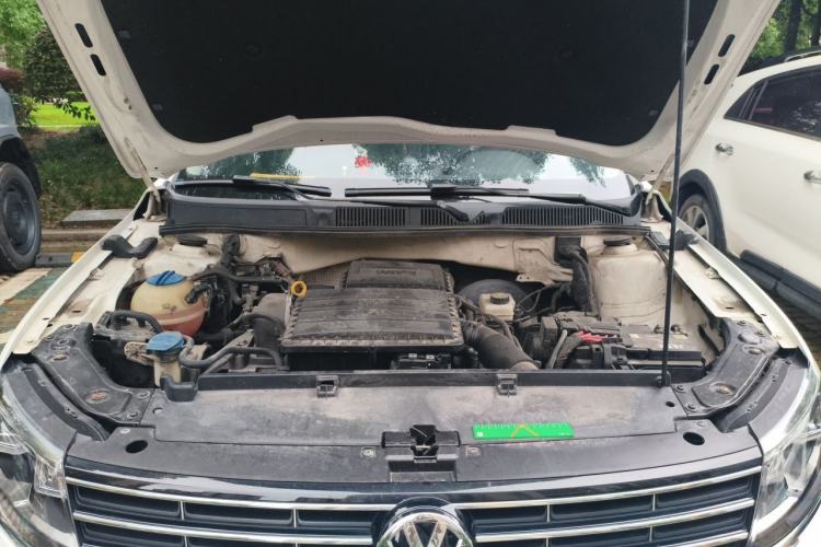 Used Volkswagen Lavida 2017 1.6L Automatic Comfort Edition Engine Bay