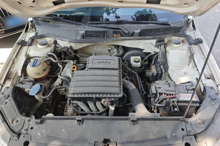 Used Volkswagen Lavida 2017 1.6L Automatic Comfort Edition Engine Bay