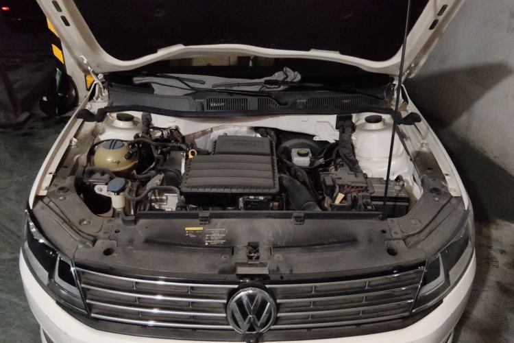 Used Volkswagen Lavida 2017 1.6L Automatic Comfort Edition Engine Bay