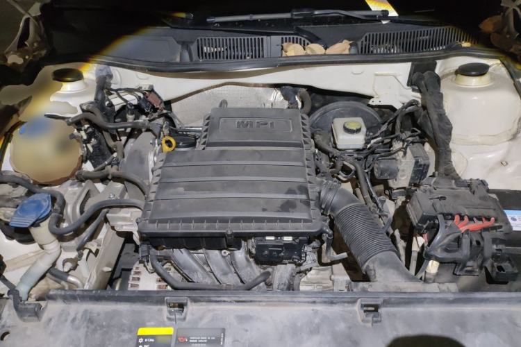 Used Volkswagen Lavida 2017 1.6L Automatic Comfort Edition Engine Bay