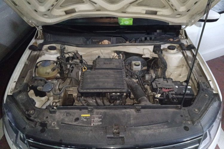 Used Volkswagen Lavida 2017 1.6L Automatic Fashion Edition Engine Bay