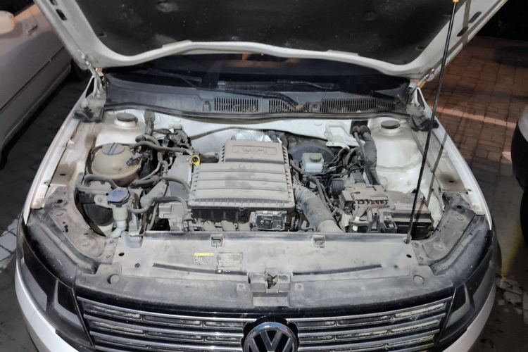 Used Volkswagen Lavida 2017 1.6L Automatic Fashion Edition Engine Bay