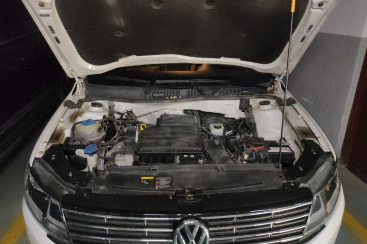 Used Volkswagen Lavida 2017 1.6L Automatic Comfort Edition Engine Bay