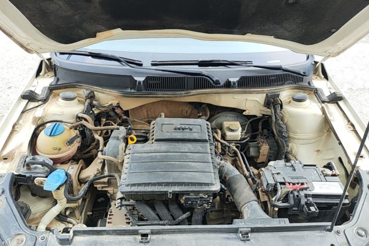 Used Volkswagen Lavida 2017 1.6L Automatic Comfort Edition Engine Bay